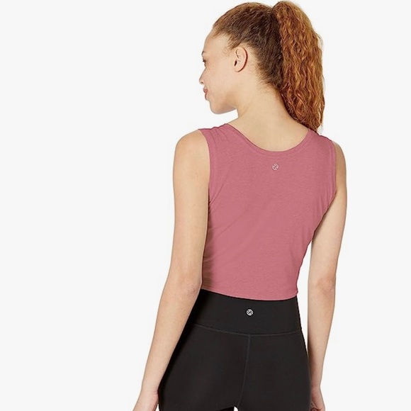 NWOT Core 10 twist front crop tank. - Picture 6 of 6